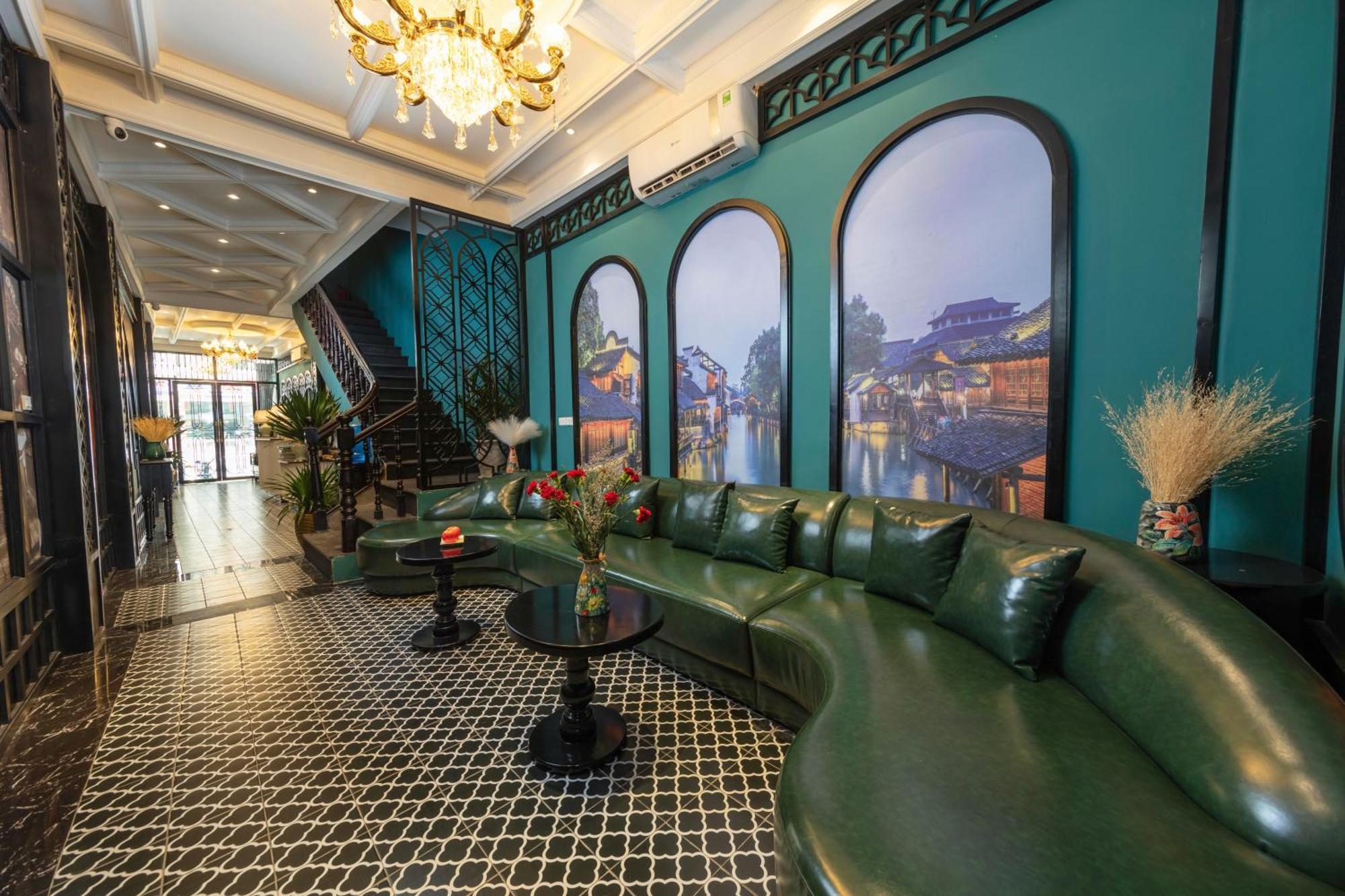 Madelise Amica Hotel And Travel Hanoi Esterno foto